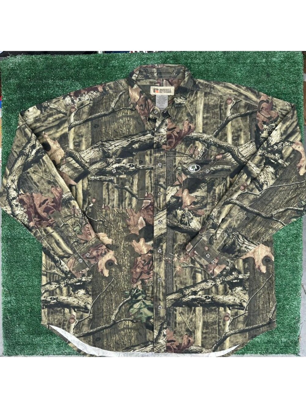 Vintage Y2K Russell Mossy Oak Camo Button Up Shirt Green XXL Hunting Outdoor